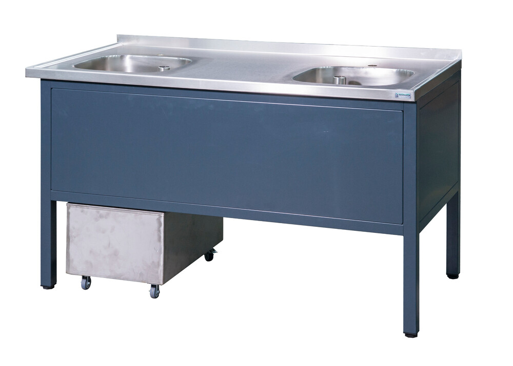 Mesa de trabajo con 2 fregaderos de acero inoxidable
